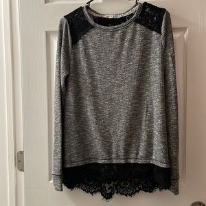 Long Sleeve w/ Cute Back